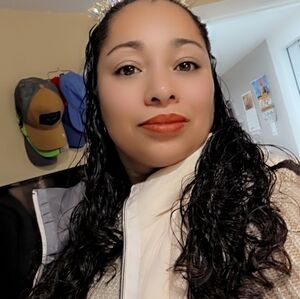 Meet your Posher, Cristina